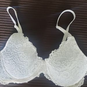Smart & Sexy Bra-White- Size 40C